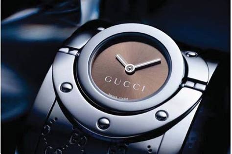 gucci watch battery life.